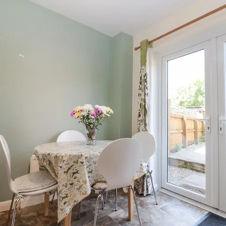 Holiday home Sutton Court *